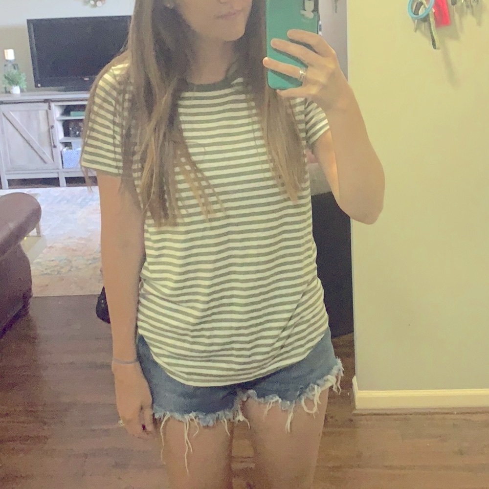 Old Navy Olive/Ivory Linen Blend Tee